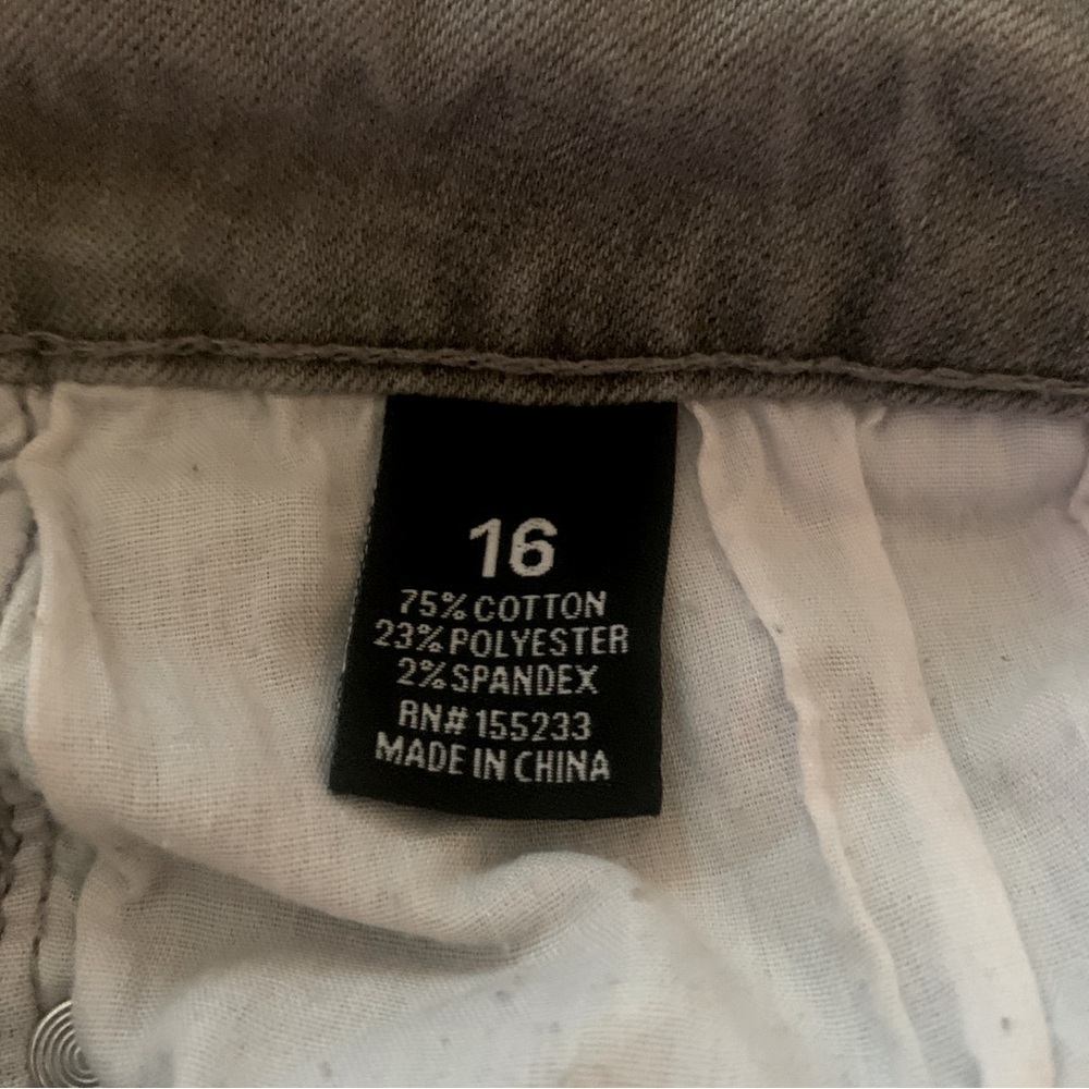 🌱Distressed Light Gray Jeans for Boys🌱 - Picture 9 of 9